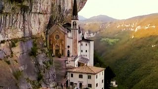 Sospeso tra cielo e terra il Santuario della Madonna della Corona una meraviglia tutta italiana [upl. by Eirlav]