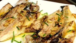 LUBINA A LA ESPALDA  al horno receta facil y con salsa de lujo [upl. by Eniladam]