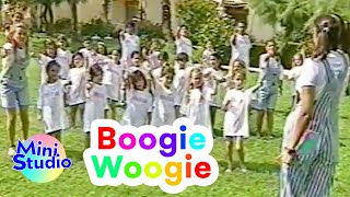 Boogie Woogie  Chansons pour Enfants  Mini Studio  Kids Songs [upl. by Nylirahs]