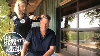 Gwen Stefani Gives Blake Shelton a Quarantine Haircut [upl. by Horn274]