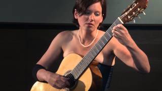 Bach Fugue 998  Anika Hutschreuther Guitar [upl. by Acinorahs]