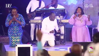 Elder Mireku Holy Spirit ministration at higher praise 2022 [upl. by Sladen]