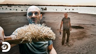 3 Lecciones de supervivencia en humedales  Ed Stafford al Extremo  Discovery Latinoamérica [upl. by Matteo170]