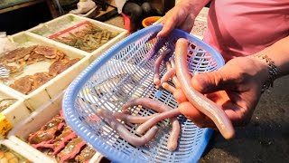 Street Food in Bangkok Thailand Best Stalls of Central World Square [upl. by Vatsug]