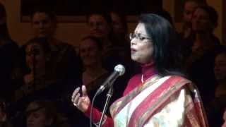 Anondoloke Mongolaloke Rabindra Sangeet by Smt Rezwana Choudhury Bannya [upl. by Ronald824]