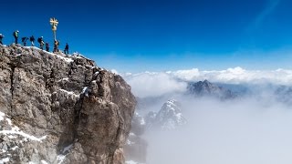 Wanderung auf die Zugspitze  von Garmisch übers Reintal Reintalangerhütte Knorrhütte [upl. by Inva]