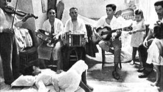 Italian Traditional Music Puglia Pizzica de Focu [upl. by Parish]