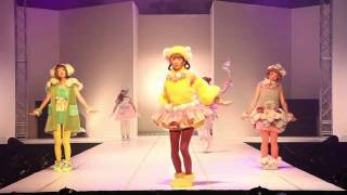 文化服装学院ファッションショー「energy flow」  2012113 [upl. by Laaspere]