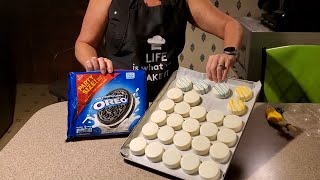 Super EASY Chocolate covered Oreos [upl. by Dennett22]