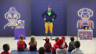 Spectacle clown et magie pour enfants [upl. by Fillender787]